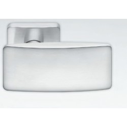 MANIGLIE PER PORTE COLOMBO DESIGN SERIE BOLD PT15 SU ROSETTA