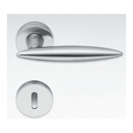 MANIGLIE PER PORTE COLOMBO DESIGN SERIE PEGASO SU ROSETTA