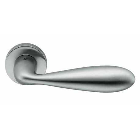 MANIGLIE PER PORTE COLOMBO DESIGN SERIE LARA SU ROSETTA